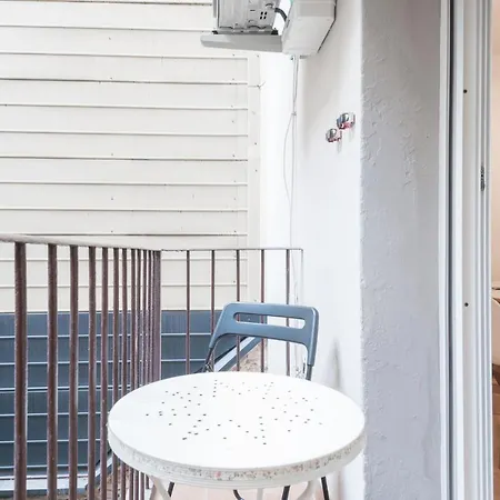 Homenfun Gracia Apartment